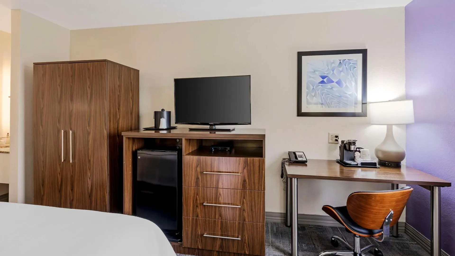 Best Western Plus Gen X Inn Memphis Hotel