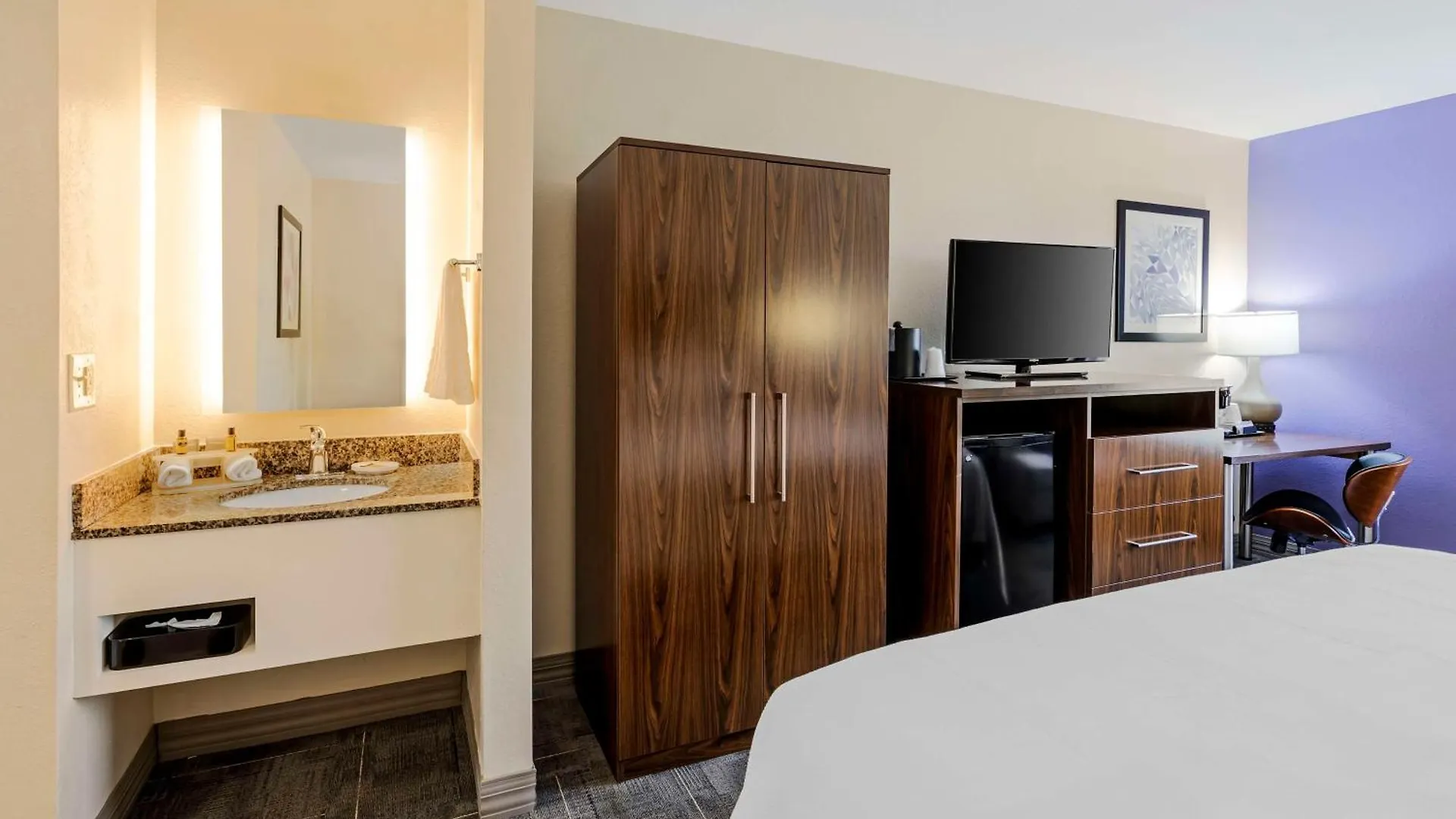 Best Western Plus Gen X Inn Memphis